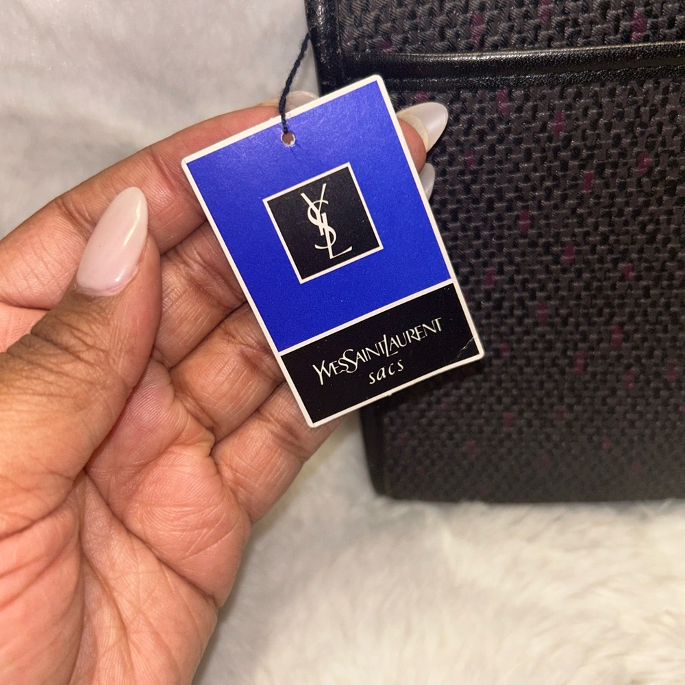 Yves Saint Laurent Vintage‎ Woven Flap Clutch - Picture 2 of 16